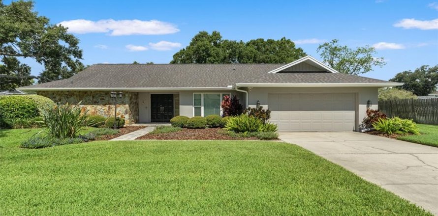 Villa ou maison à Tampa, Floride 4 chambres, 247.4 m2 № 2149973