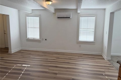 Casa en venta en Ocala, Florida, 2 dormitorios, 100.71 m2 № 2387716 - foto 9