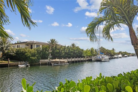 Condo in Hallandale Beach, Florida, 2 bedrooms  № 1950555 - photo 8