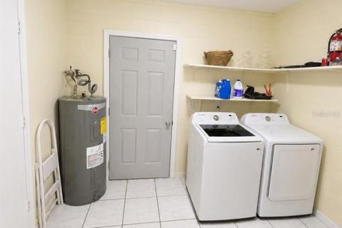 Villa ou maison à vendre à Tampa, Floride: 3 chambres, 122.63 m2 № 2197016 - photo 25