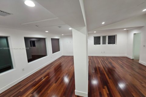 Villa ou maison à vendre à Doral, Floride: 5 chambres, 273.69 m2 № 2081649 - photo 23