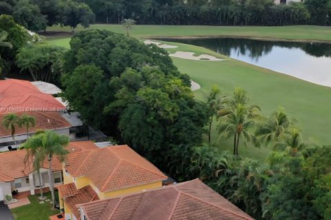 Villa ou maison à vendre à Doral, Floride: 5 chambres, 273.69 m2 № 2081649 - photo 3