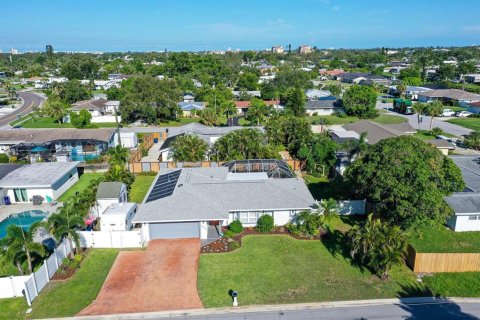 Casa en venta en Sarasota, Florida, 3 dormitorios, 141.12 m2 № 1815757 - foto 2