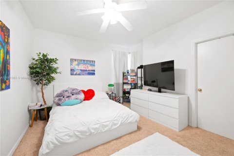 Townhouse in Weston, Florida 2 bedrooms, 117.15 sq.m. № 1832343 - photo 22