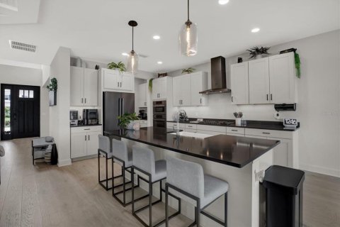 Casa en venta en Bradenton, Florida, 5 dormitorios, 337.98 m2 № 1725303 - foto 10