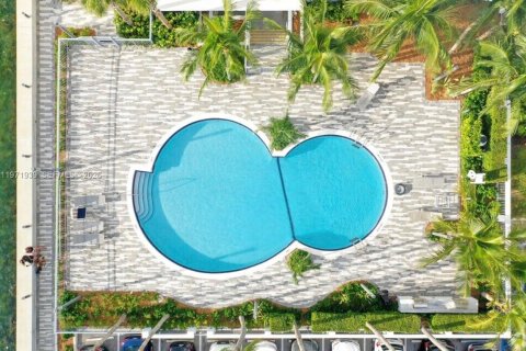 Condominio en venta en North Bay Village, Florida, 1 dormitorio, 76.64 m2 № 2033493 - foto 20