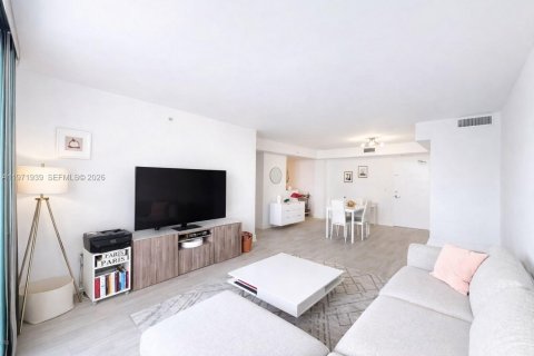 Condominio en venta en North Bay Village, Florida, 1 dormitorio, 76.64 m2 № 2033493 - foto 6