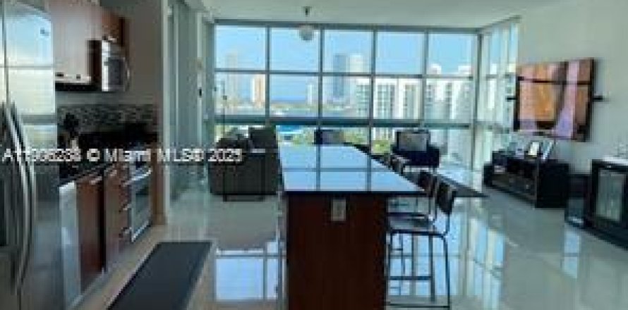 Condo in Aventura, Florida, 3 bedrooms  № 1956890