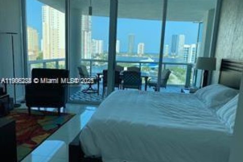 Condo in Aventura, Florida, 3 bedrooms  № 1956890 - photo 9