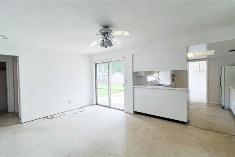 Casa en venta en Winter Park, Florida, 4 dormitorios, 145.86 m2 № 1875754 - foto 11