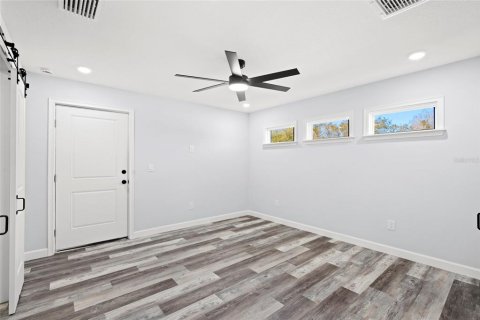 House in Okeechobee, Florida 3 bedrooms, 119.94 sq.m. № 2258805 - photo 15