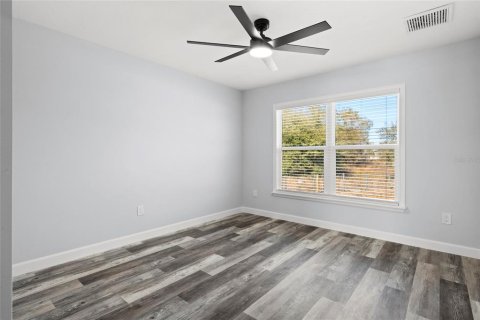 House in Okeechobee, Florida 3 bedrooms, 119.94 sq.m. № 2258805 - photo 25