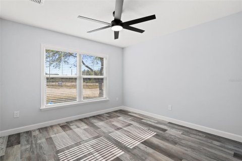 House in Okeechobee, Florida 3 bedrooms, 119.94 sq.m. № 2258805 - photo 19