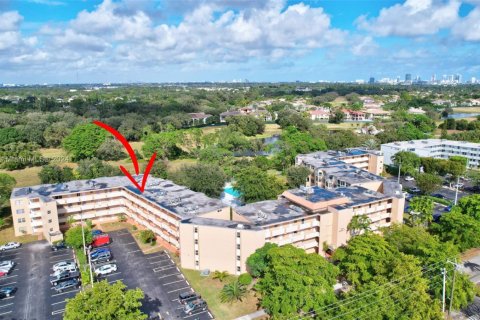 Condominio en venta en Miami, Florida, 2 dormitorios, 107.4 m2 № 1464074 - foto 1