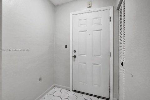 Condominio en venta en Miami, Florida, 2 dormitorios, 107.4 m2 № 1464074 - foto 14