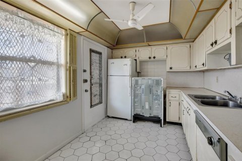 Condominio en venta en Miami, Florida, 2 dormitorios, 107.4 m2 № 1464074 - foto 17