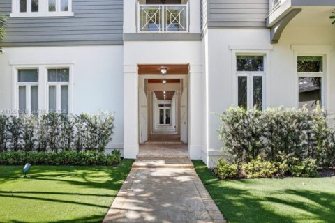 Купить виллу или дом в Плантация, Флорида 6 спален, 856.56м2, № 2007376 - фото 4