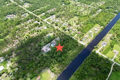 Terreno en venta en Naples, Florida № 1879978 - foto 2