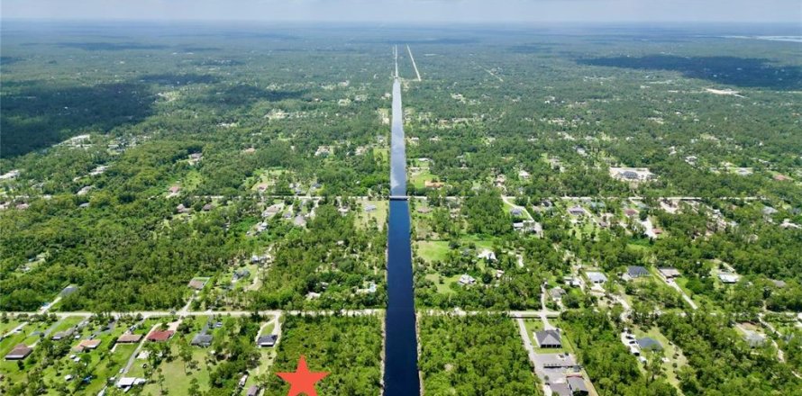 Terreno en Naples, Florida № 1879978
