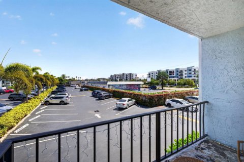 Copropriété à louer à Wilton Manors, Floride: 2 chambres, 92.9 m2 № 2191871 - photo 28