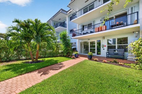 Copropriété à louer à Wilton Manors, Floride: 2 chambres, 92.9 m2 № 2191871 - photo 3