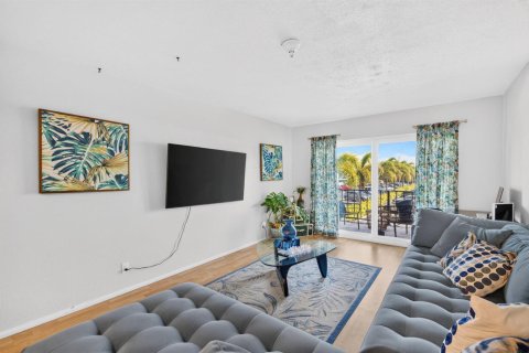 Copropriété à louer à Wilton Manors, Floride: 2 chambres, 92.9 m2 № 2191871 - photo 17