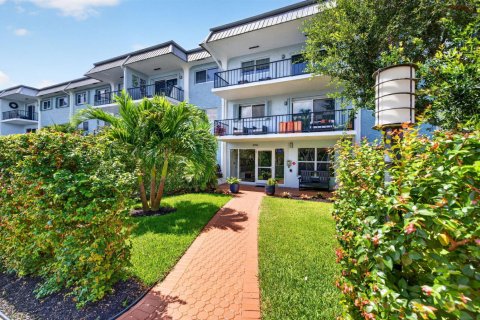 Copropriété à louer à Wilton Manors, Floride: 2 chambres, 92.9 m2 № 2191871 - photo 6