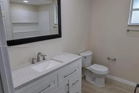 Casa en venta en Cutler Bay, Florida, 3 dormitorios, 132.2 m2 № 1955597 - foto 16