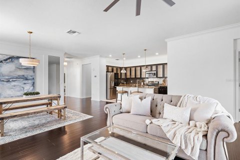 Villa ou maison à vendre à Bradenton, Floride: 3 chambres, 188.78 m2 № 2296155 - photo 9