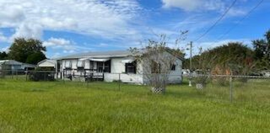 Casa en Satsuma, Florida 3 dormitorios, 107.02 m2 № 832172