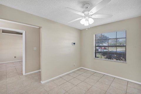 Villa ou maison à vendre à Orlando, Floride: 4 chambres, 161.74 m2 № 2135992 - photo 14