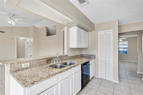Villa ou maison à vendre à Orlando, Floride: 4 chambres, 161.74 m2 № 2135992 - photo 27