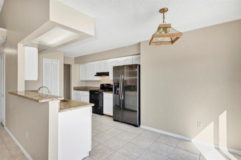 Villa ou maison à vendre à Orlando, Floride: 4 chambres, 161.74 m2 № 2135992 - photo 30