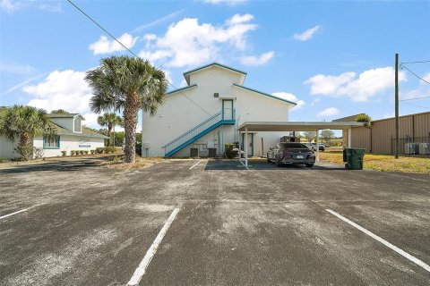 Propiedad comercial en alquiler en Leesburg, Florida, 334.45 m2 № 1742545 - foto 2