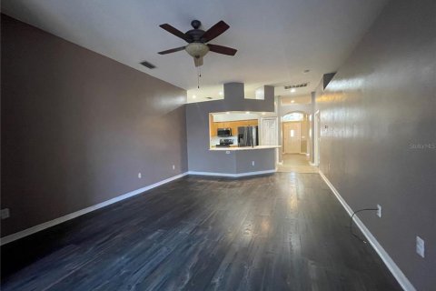 House in Valrico, Florida 4 bedrooms, 190.82 sq.m. № 1772054 - photo 10