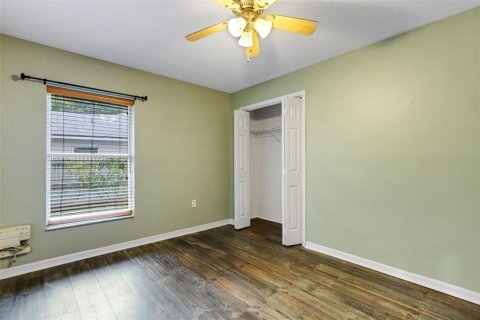House in Valrico, Florida 4 bedrooms, 190.82 sq.m. № 1772054 - photo 25