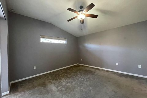 House in Valrico, Florida 4 bedrooms, 190.82 sq.m. № 1772054 - photo 12