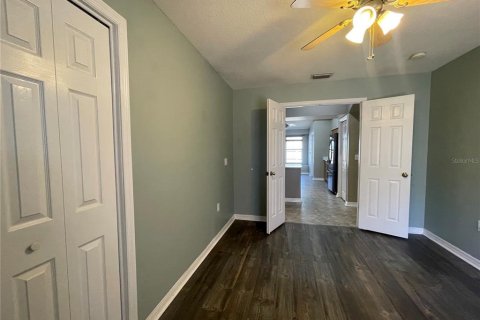 House in Valrico, Florida 4 bedrooms, 190.82 sq.m. № 1772054 - photo 5