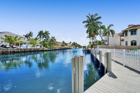 Condo in Fort Lauderdale, Florida, 1 bedroom № 2382803 - photo 18
