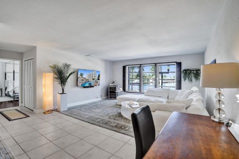 Condo in Fort Lauderdale, Florida, 1 bedroom № 2382803 - photo 8