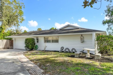 Villa ou maison à vendre à Altamonte Springs, Floride: 4 chambres, 173.82 m2 № 2142949 - photo 3