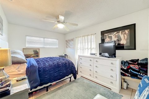 Villa ou maison à vendre à Altamonte Springs, Floride: 4 chambres, 173.82 m2 № 2142949 - photo 20