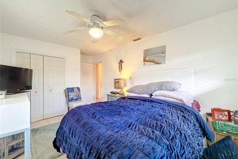 Villa ou maison à vendre à Altamonte Springs, Floride: 4 chambres, 173.82 m2 № 2142949 - photo 22