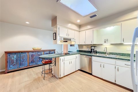 Villa ou maison à vendre à Altamonte Springs, Floride: 4 chambres, 173.82 m2 № 2142949 - photo 6