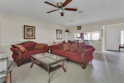 Townhouse in Orlando, Florida 2 bedrooms № 1862818 - photo 9