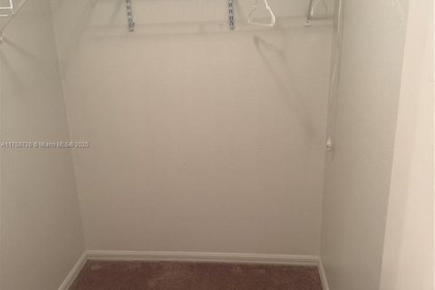 Townhouse in Orlando, Florida 2 bedrooms № 1862818 - photo 17