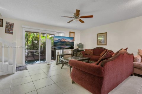Townhouse in Orlando, Florida 2 bedrooms № 1862818 - photo 23