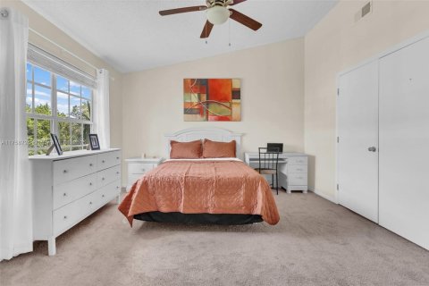 Townhouse in Orlando, Florida 2 bedrooms № 1862818 - photo 14
