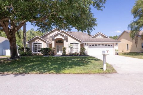 Villa ou maison à Davenport, Floride 3 chambres, 166.39 m2 № 2095690