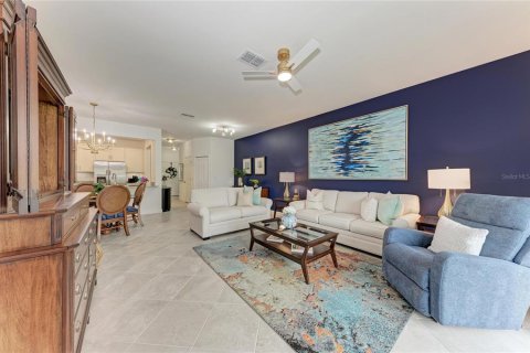 Touwnhouse à vendre à Lakewood Ranch, Floride: 3 chambres, 178.84 m2 № 2277852 - photo 5